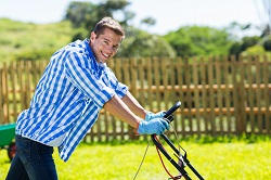 garden lawn maintenance london